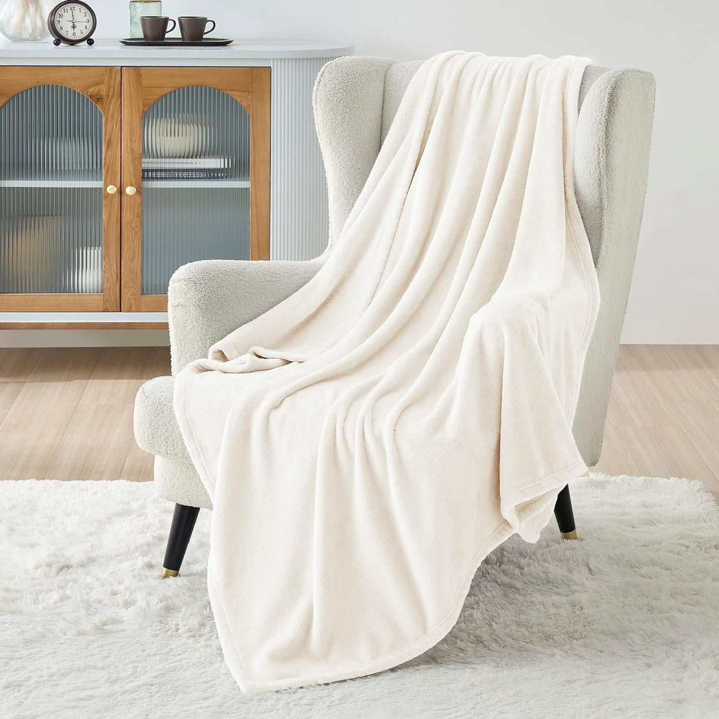 Bedsure Cozy Fleece Blanket